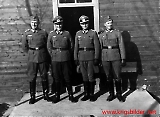 Soldater og offiserer i leiren Berlin