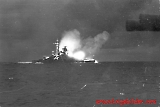 Bismarck skyter mot HMS Hood