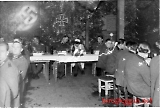 Weihnachtsfeier 1942 in Faldet - Major Batl.Kd. Thiemann bei uns zu Gäst