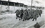 Tyske soldater marsjerer