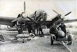 Heinkel He 111 fra KG26 blir utstyrt med bomber